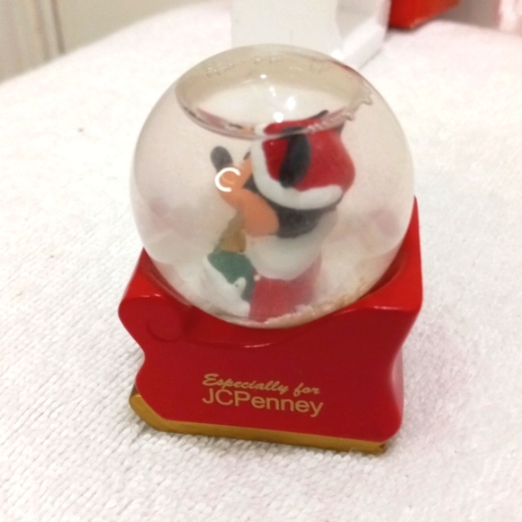 Micky Mouse Snow Globe 2003 - Picture 4 of 6